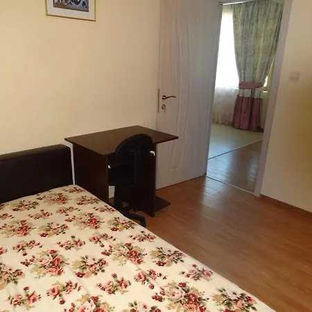 Spacious Three-room Апартаменты *